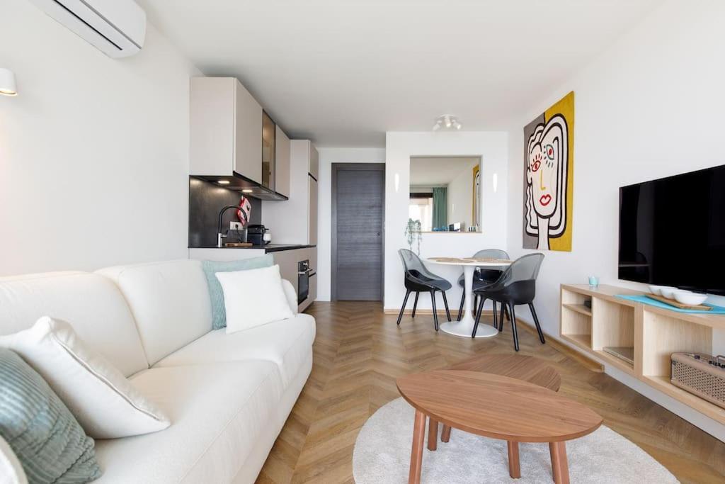 Evasion - Piscine A Debordement, Parking Prive, Clim, Splendide Vue Appartement Cannes